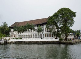 resorts in munnar